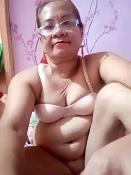 Snapshot of vickyhot1966 chatting on October 2025 09:01:01 PM vickyhot1966 online show from October 2025 09:01:01 PM