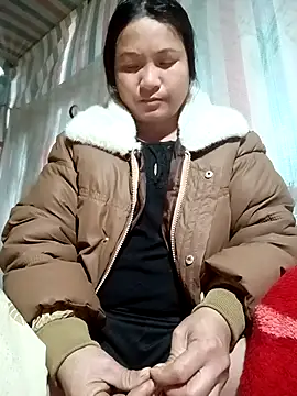 Love-Mama33 online show from February 2026 01:37:02 AM