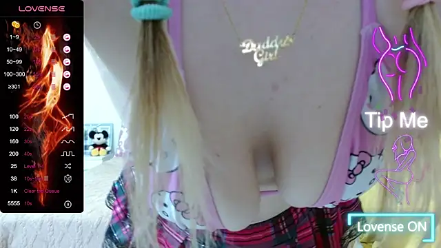 Snapshot of Daddyisssues1 chatting on June 2026 06:27:02 AM Daddyisssues1 online show from June 2026 06:27:02 AM