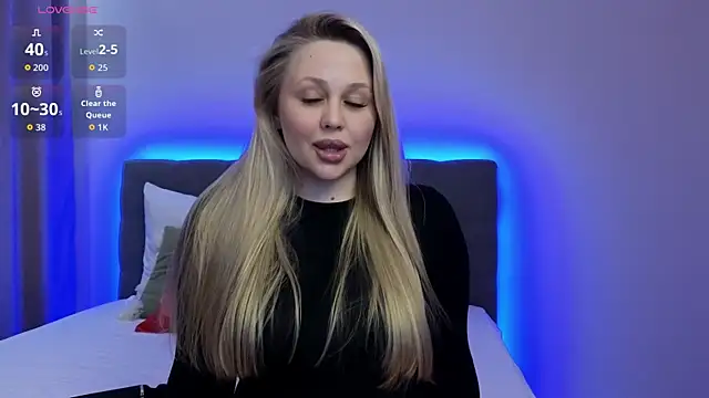 Estella Elwood online show from October 2025 04:30:01 PM