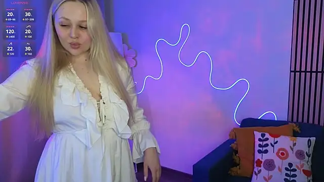 Snapshot of Estella_Elwood chatting on March 2026 07:40:01 PM Estella Elwood online show from March 2026 07:40:01 PM