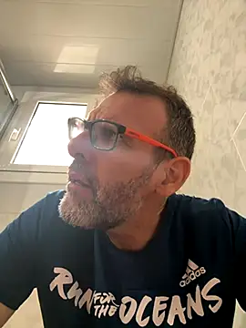 Snapshot of gigolobcn chatting on September 2025 09:53:02 AM gigolobcn online show from September 2025 09:53:02 AM