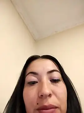 Snapshot of angelicroose2 chatting on October 2025 07:10:02 AM angelicroose2 online show from October 2025 07:10:02 AM