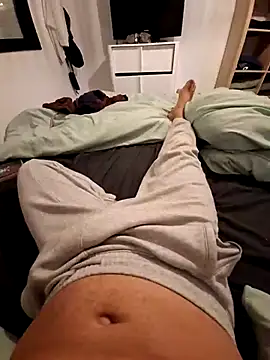 Yoaannn online show from October 2025 03:57:02 PM