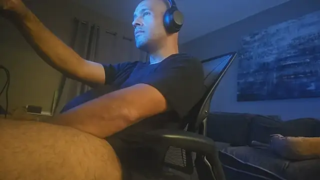 Snapshot of LeeCox chatting on December 2024 07:54:02 AM LeeCox online show from December 2024 07:54:02 AM