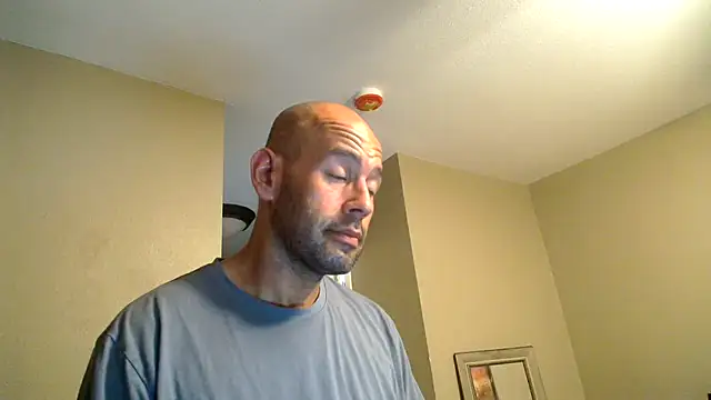 Snapshot of LeeCox chatting on October 2025 08:26:01 AM LeeCox online show from October 2025 08:26:01 AM