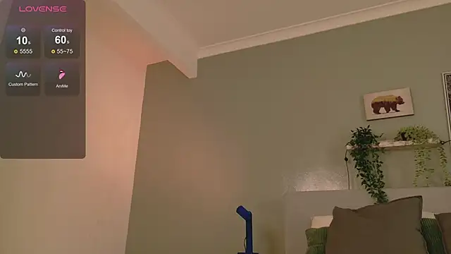 Nickifox   online show from October 2025 07:46:02 PM