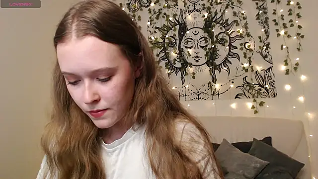 MandyMils online show from November 2025 05:55:02 PM