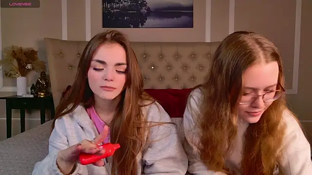 MandyMils online show from November 2025 02:24:02 PM