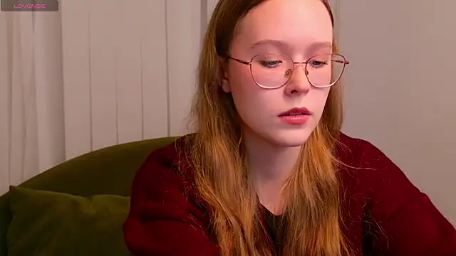 MandyMils online show from November 2025 02:50:02 PM