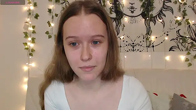 MandyMils online show from November 2025 03:15:02 PM