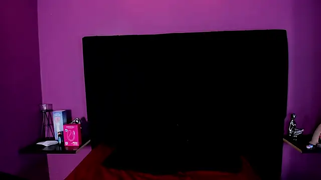 Lili milk20 online show from November 2025 07:26:01 PM