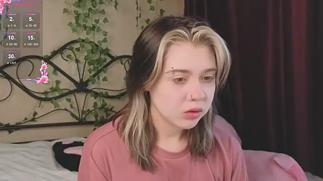 Snapshot of IrisSoCute chatting on November 2025 07:55:02 AM IrisSoCute online show from November 2025 07:55:02 AM