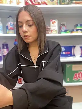 Snapshot of PrettyAmber chatting on April 2026 08:25:02 PM PrettyAmber online show from April 2026 08:25:02 PM