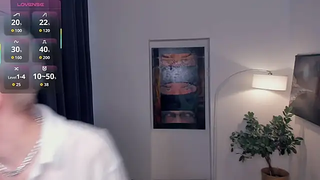 Snapshot of OdelynaAsp chatting on October 2025 11:44:02 AM OdelynaAsp online show from October 2025 11:44:02 AM