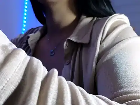 feraveline online show from October 2025 11:27:01 PM