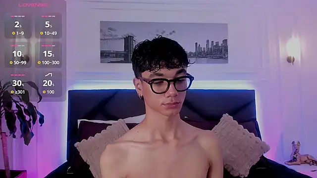 Phillicious   online show from November 2025 10:23:02 PM