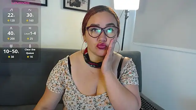 Paris boobsbbw online show from October 2025 09:23:01 PM