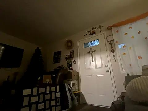 GirThyDock online show from November 2025 10:37:01 AM