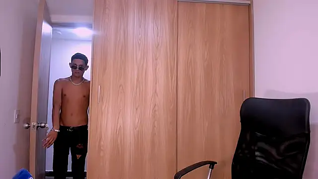 Toy boy777 online show from February 2026 09:15:01 AM