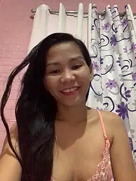 Snapshot of Cleo17 chatting on November 2025 01:03:01 PM Cleo17 online show from November 2025 01:03:01 PM