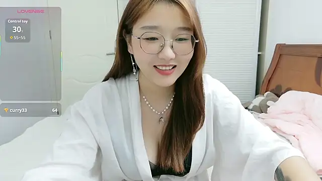 sisi-maiden online show from October 2025 01:08:01 PM