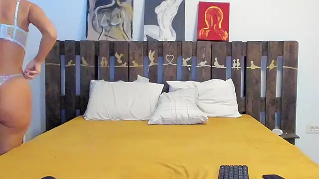 Ava Carterr online show from September 2025 04:01:02 AM