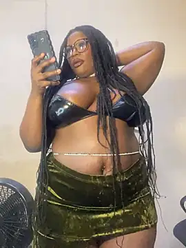 CurvyCocoxxx online show from May 2026 09:43:01 PM