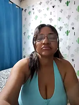 Snapshot of Avannay chatting on October 2025 11:39:01 PM Avannay online show from October 2025 11:39:01 PM