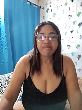 Snapshot of Avannay chatting on October 2025 12:57:01 AM Avannay online show from October 2025 12:57:01 AM