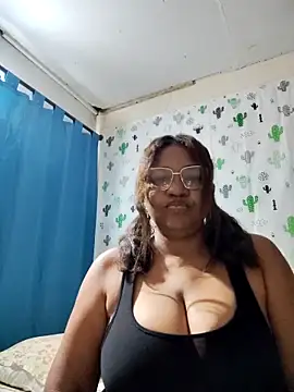 Snapshot of Avannay chatting on March 2026 12:03:01 AM Avannay online show from March 2026 12:03:01 AM