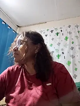 Snapshot of Avannay chatting on April 2026 12:43:02 AM Avannay online show from April 2026 12:43:02 AM