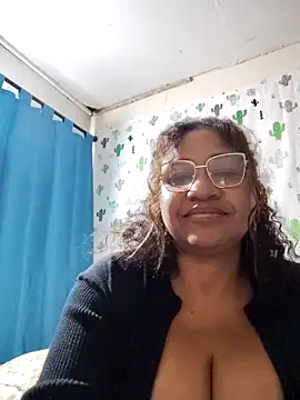 Snapshot of Avannay chatting on April 2026 12:46:02 AM Avannay online show from April 2026 12:46:02 AM