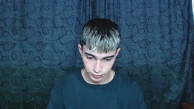 john vichenso online show from December 2025 10:38:01 PM