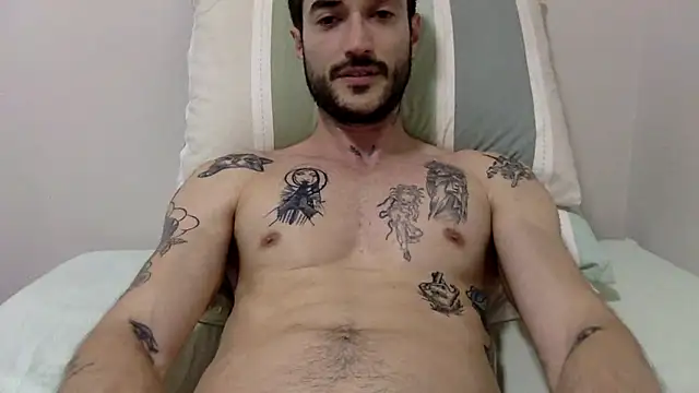 Fubinha online show from September 2025 02:01:02 AM