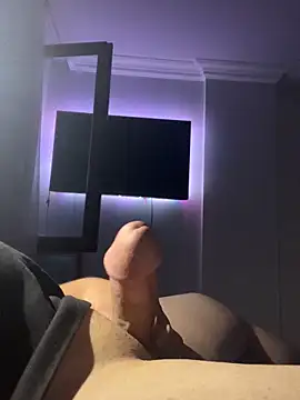 Snapshot of Erenn9972 chatting on September 2025 09:37:01 PM Erenn9972 online show from September 2025 09:37:01 PM