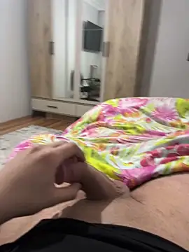 Snapshot of Erenn9972 chatting on December 2025 10:06:01 PM Erenn9972 online show from December 2025 10:06:01 PM