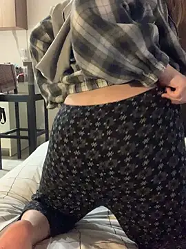 Snapshot of VesnaCrystal chatting on March 2026 09:04:02 PM VesnaCrystal online show from March 2026 09:04:02 PM