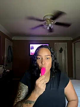 Sexilexiprincess online show from September 2025 04:12:02 PM