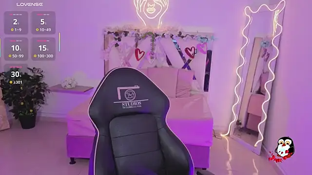 ZURY TAY online show from December 2025 11:38:02 AM