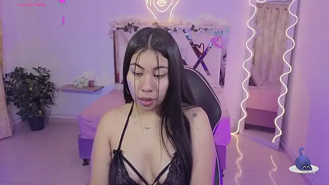 ZURY TAY online show from January 2026 11:48:01 AM