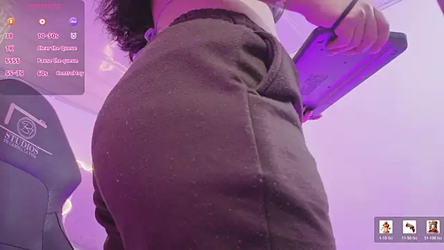 ZURY TAY online show from April 2026 11:58:01 AM