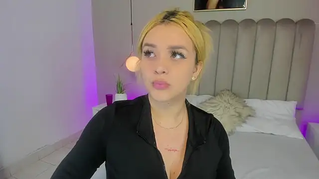 Snapshot of Dani_rosse_ chatting on April 2026 12:51:02 PM Dani rosse online show from April 2026 12:51:02 PM