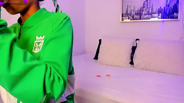 sarah ashbourne online show from October 2025 01:18:01 PM