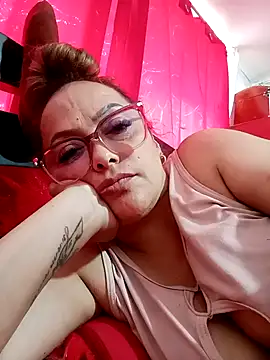 Lady 16 online show from February 2026 03:27:02 PM