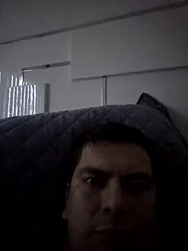 lucho8690 online show from January 2026 01:50:01 PM