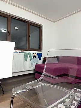 MiaKiittyy online show from November 2025 01:05:01 AM