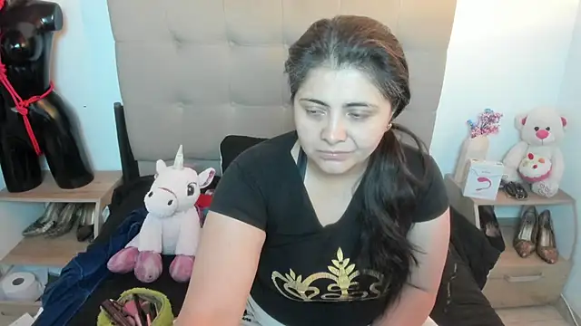 Snapshot of TifanyAmazinng chatting on November 2025 12:49:02 PM TifanyAmazinng online show from November 2025 12:49:02 PM