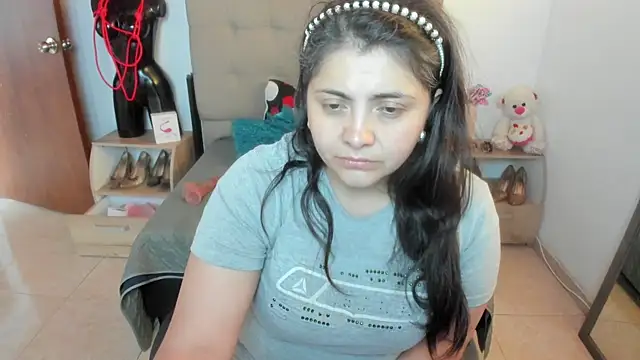 Snapshot of TifanyAmazinng chatting on December 2025 12:25:02 PM TifanyAmazinng online show from December 2025 12:25:02 PM