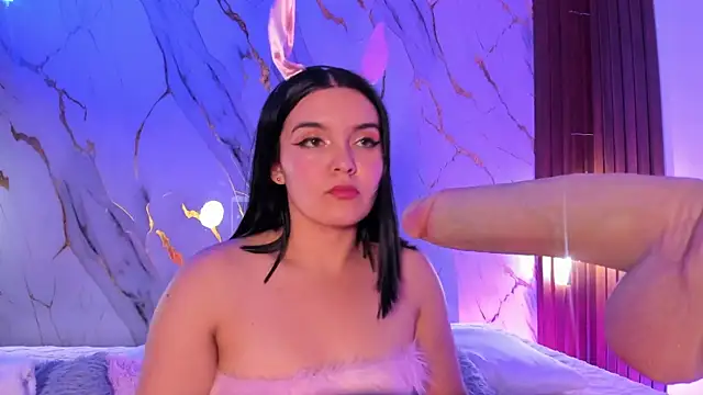 alicecute77 online show from July 2026 02:27:02 AM